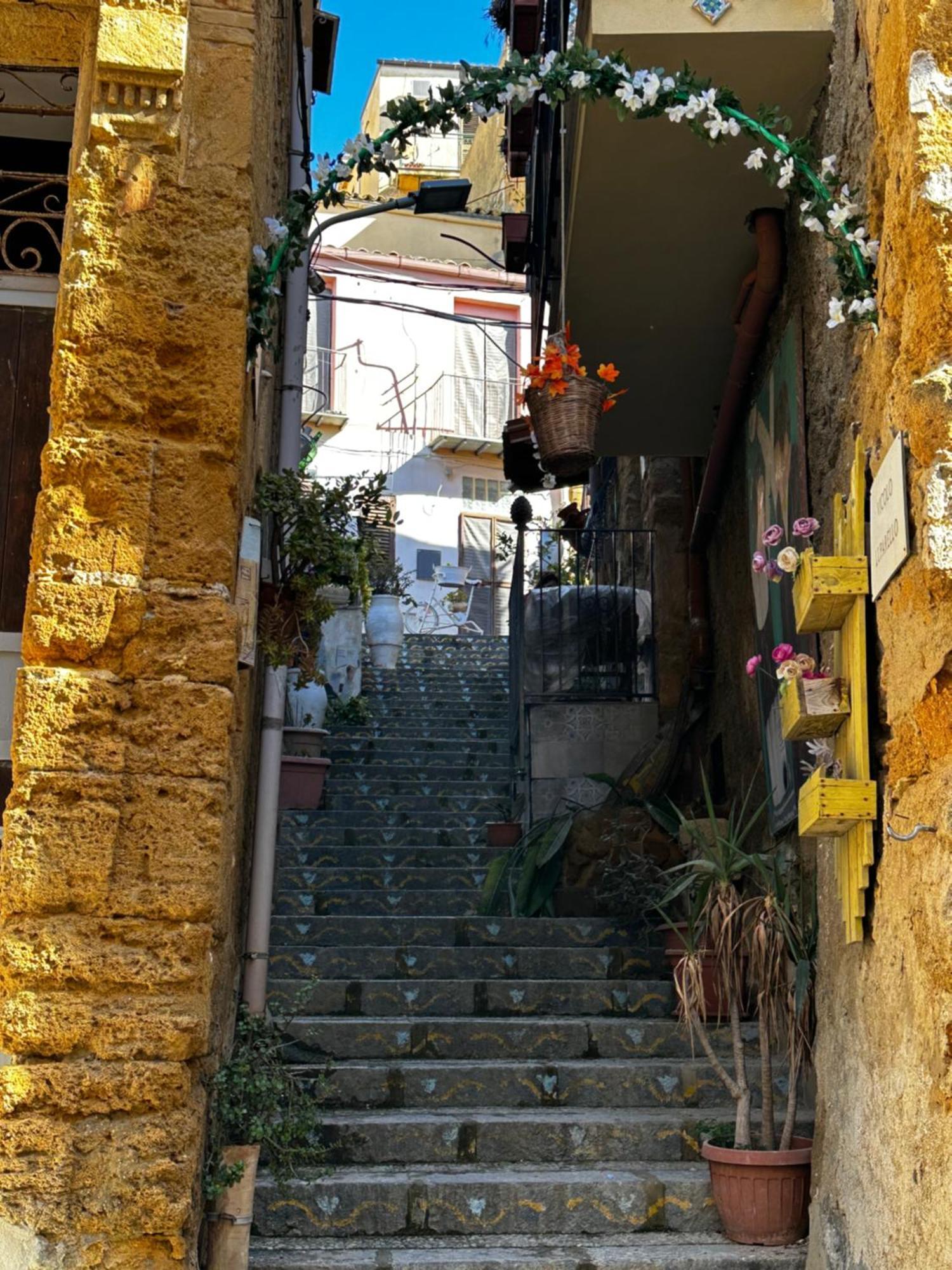 O Munti Rooms Agrigento Exterior foto